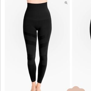 Belly Bandit Moto Style Postpartum Compression Leggings, size Medium, Black, new